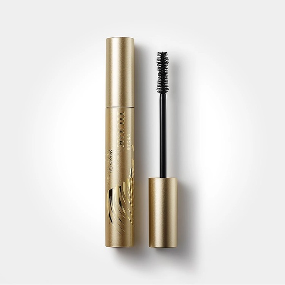 Stila eyeliner, eyeshadow, & mascara bundle. BRAND NEW
